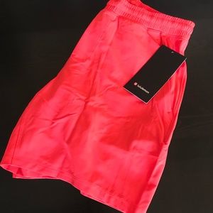 NWT Lululemon Pace Breaker Short 7" Linerless - Carnation Red, Size M